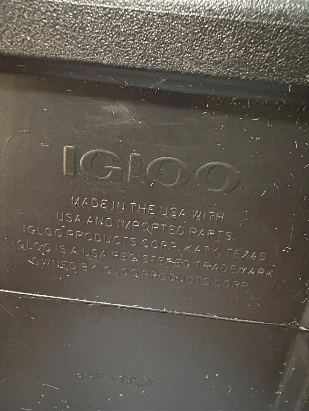 Igloo Black Cooler with Tropical Pineapple Artwork